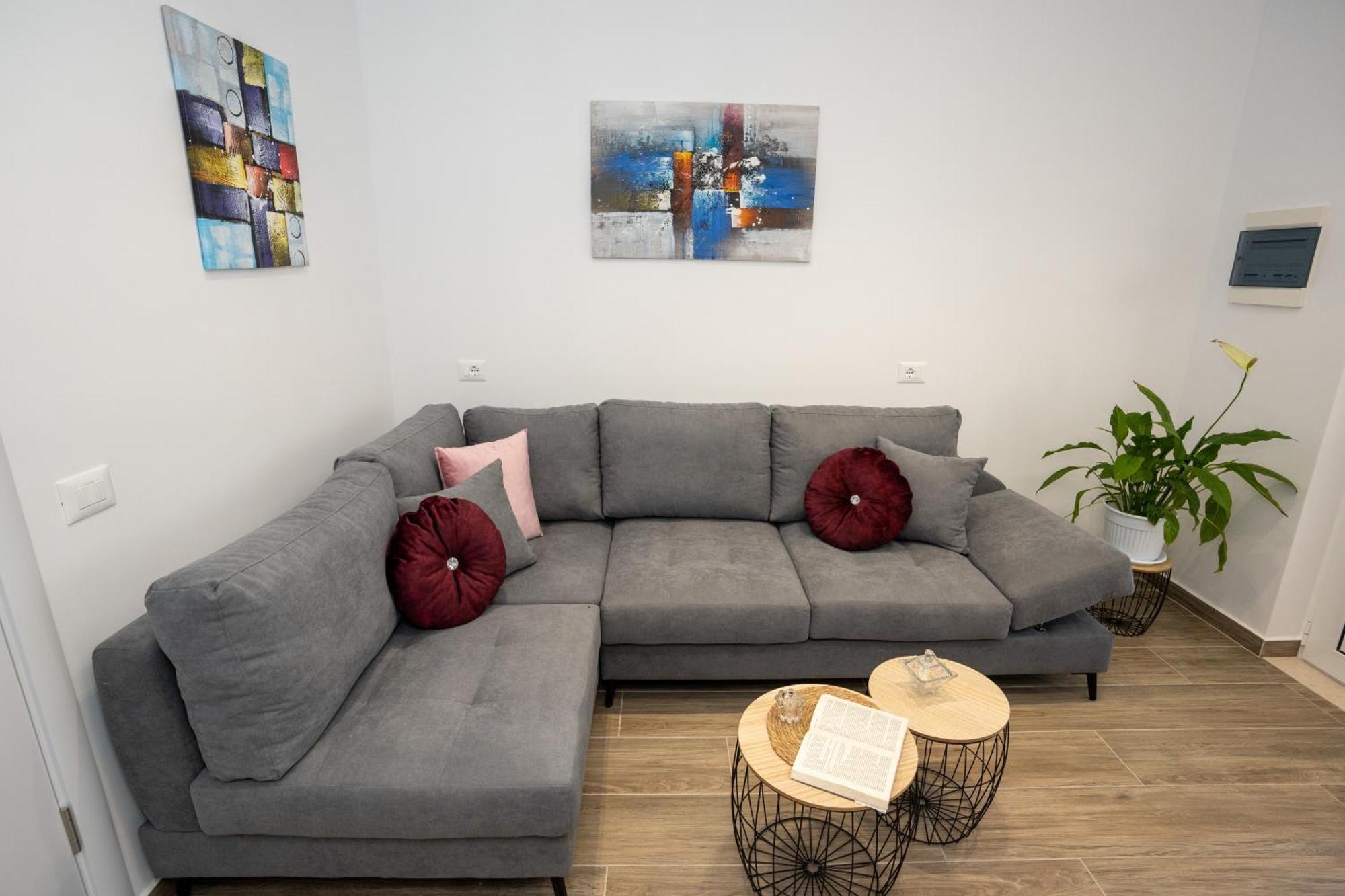 Sunnydream Apartaments Saranda Esterno foto