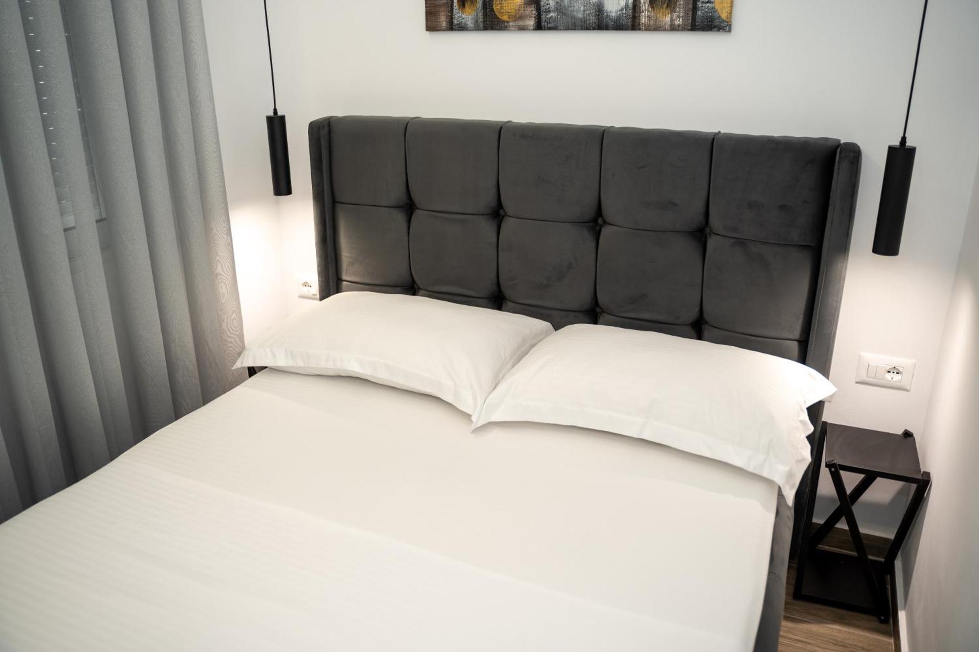 Sunnydream Apartaments Saranda Esterno foto